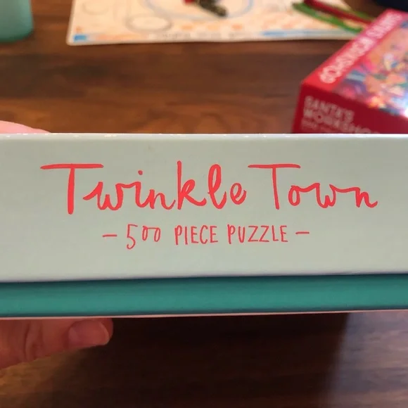 Galison 500 piece puzzle “Twinkle Town” - Picture 2 of 4